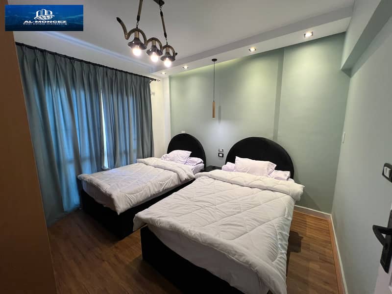 12 d13d5467-8481-45a7-9ac2-7fa3f95f998b. jpg