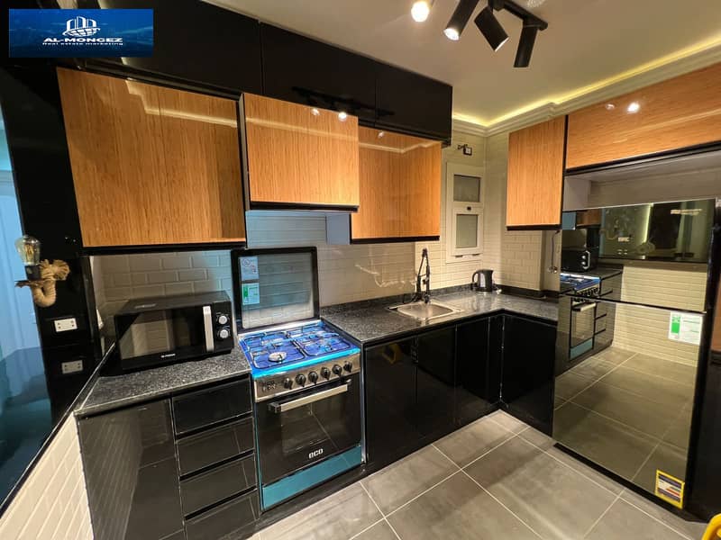 15 fbbd8400-4668-4b6c-bd07-33aef336c40e. jpg