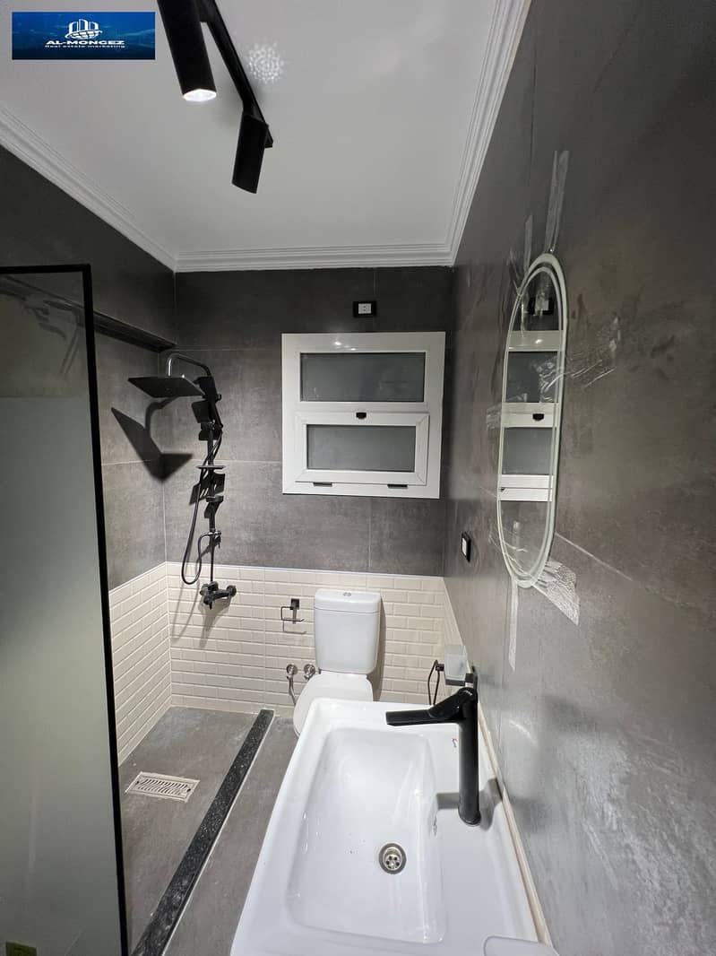 18 678c5d61-6c35-4ac0-b769-2f71f6b0426a. jpg