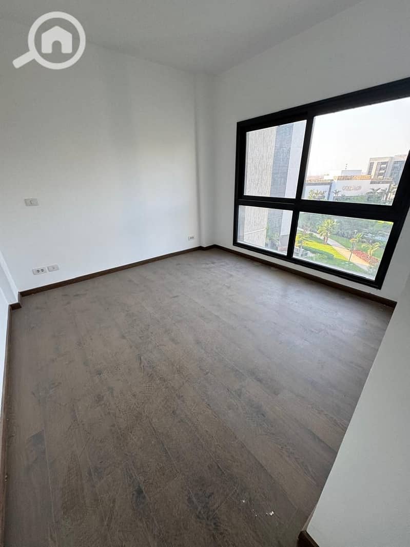 9 dfdf6a3c-c8bf-4c41-8632-babb2b54e366. jpg