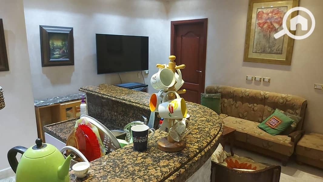 12 80deb8a0-c9de-4614-a49c-614089d832e9. jpeg