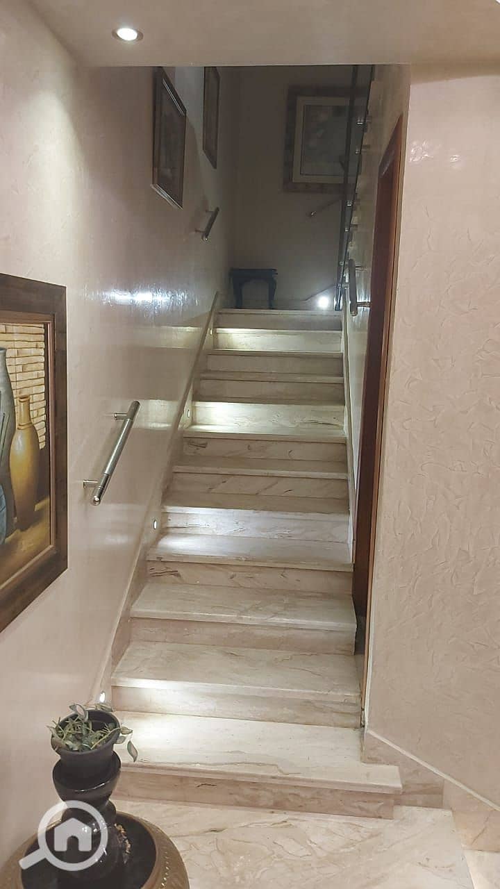 14 597f2792-a909-4da4-af79-7cc6713763c9. jpeg