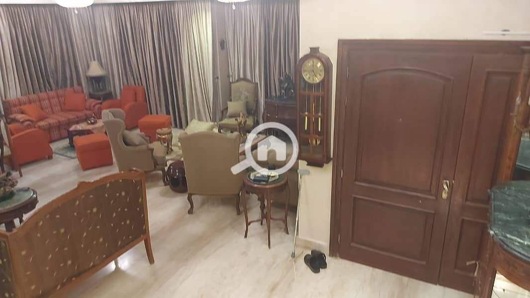 24 cf037c8c-46f3-4ed4-981c-145f652c4c0e. jpeg