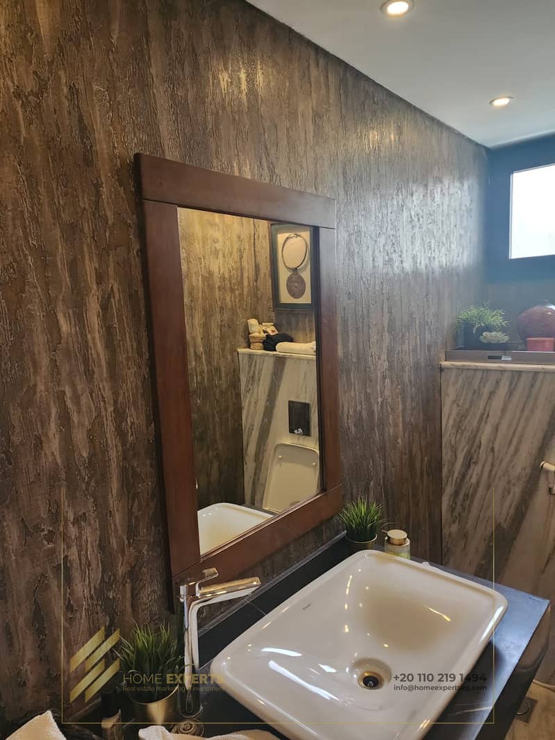 15 719525f9-3b92-44a7-b664-251cfc74ab7d. jpg