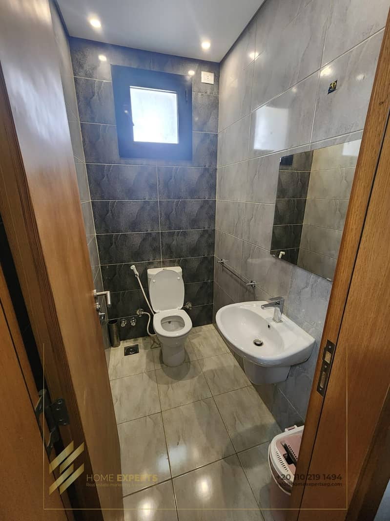 20 ce4bf30e-54c3-42c2-8445-63f4ac2d7ed4. jpg