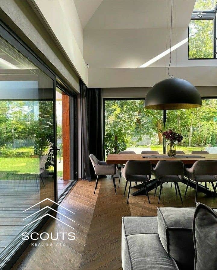 2 afad5bf5-74f2-4a05-9404-87eba72a16fc. jpg