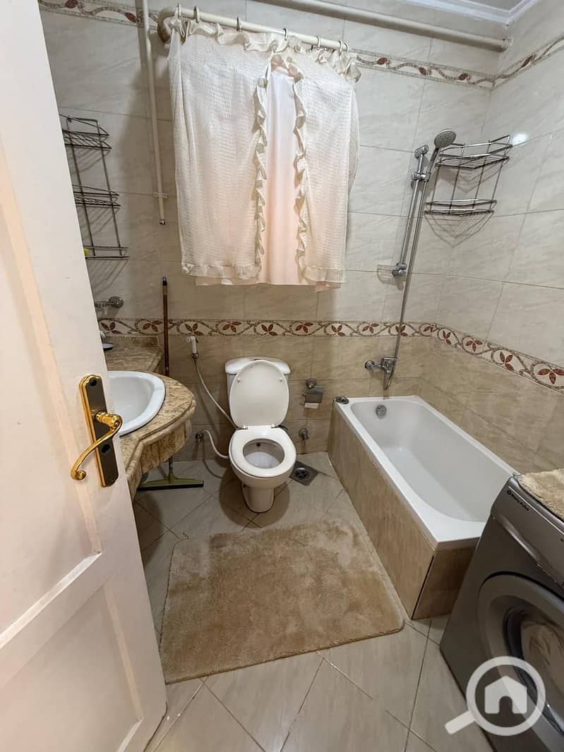 10 bf84ecc2-9254-4a4a-9f37-cbc9e0b4b0b6. jpeg