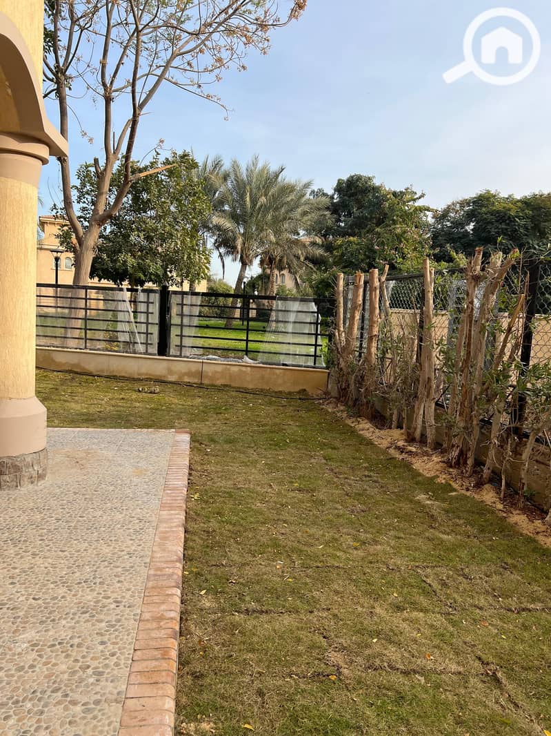 4 2cc3b3b1-2330-4cf5-ba45-a084d8cdd8db. jpeg