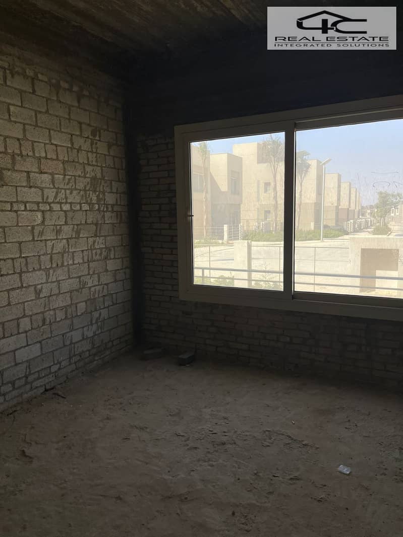 9 WhatsApp Image 2025-10-13 at 4.52. 45 PM. jpeg