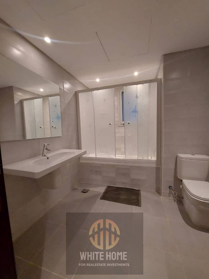 5 4054d304-b0e8-4825-89a7-206e042b3f80. jpeg