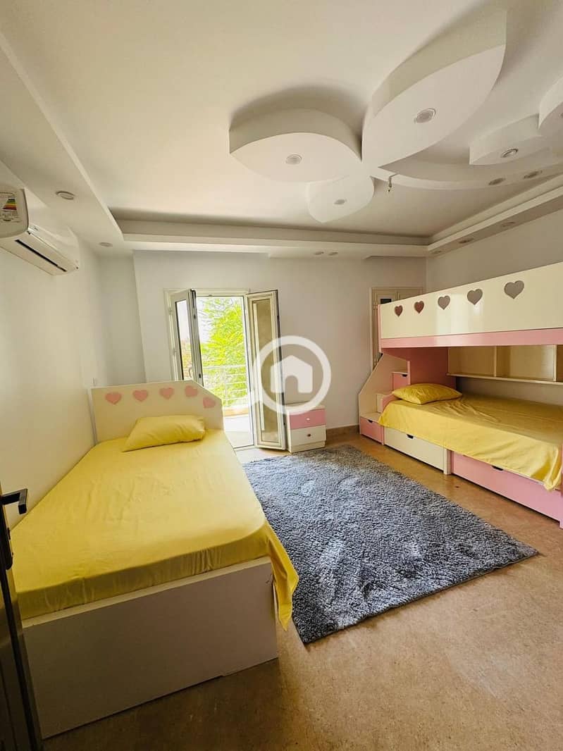 6 88ec371b-f6b5-42d4-bf9e-ff230b017885. jpg