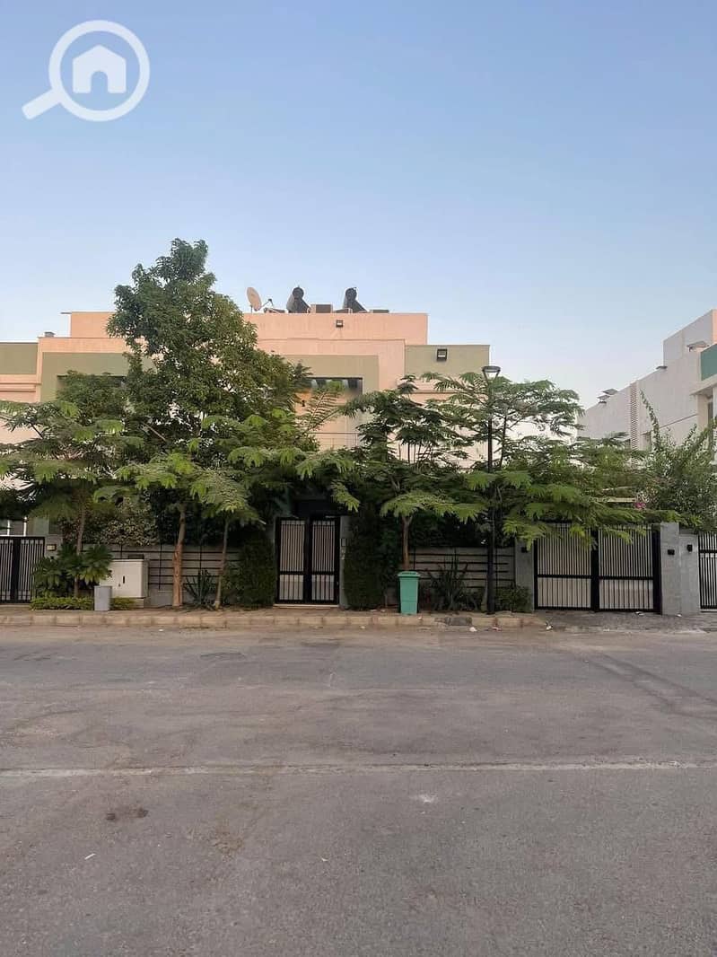 7 9d1e71ec-dd13-4726-b4ee-02b65ba9ed92. jpg