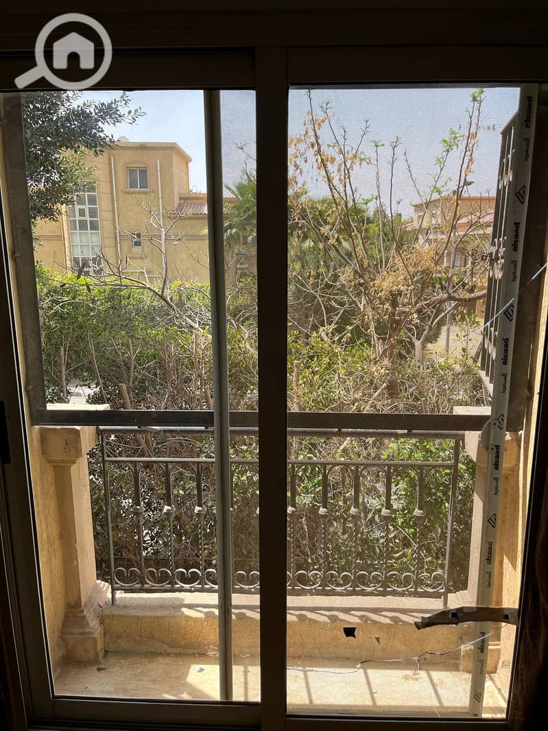 2 f98723db-a3b4-4ec6-9324-fc5f43bae2f5. jpeg