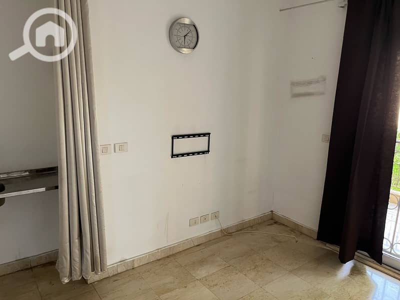 7 c6741b4d-505d-406b-bbd7-3bb456ca7837. jpeg