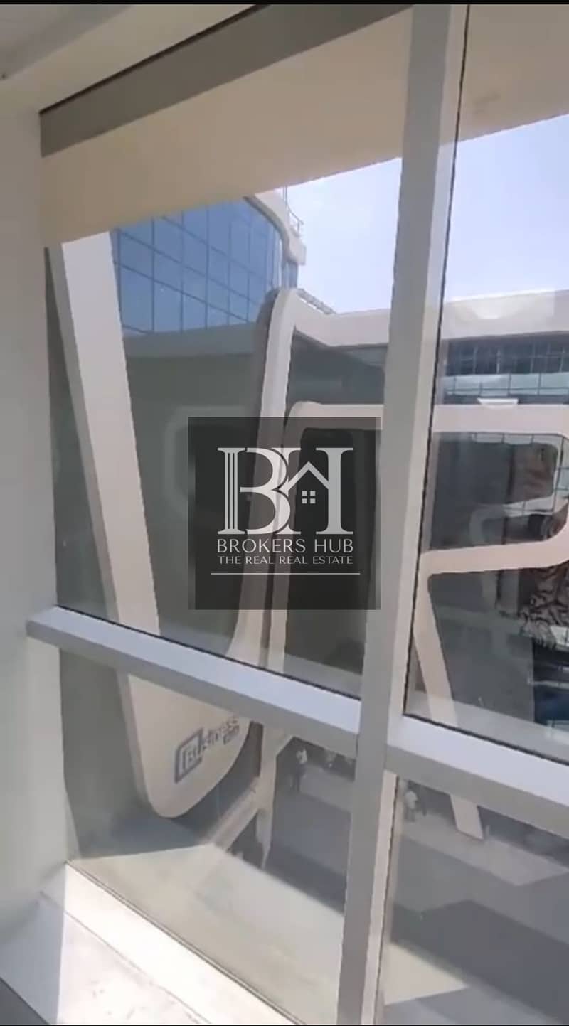 5 2820f918-399e-4e29-bfd9-70c101bda602. jpeg