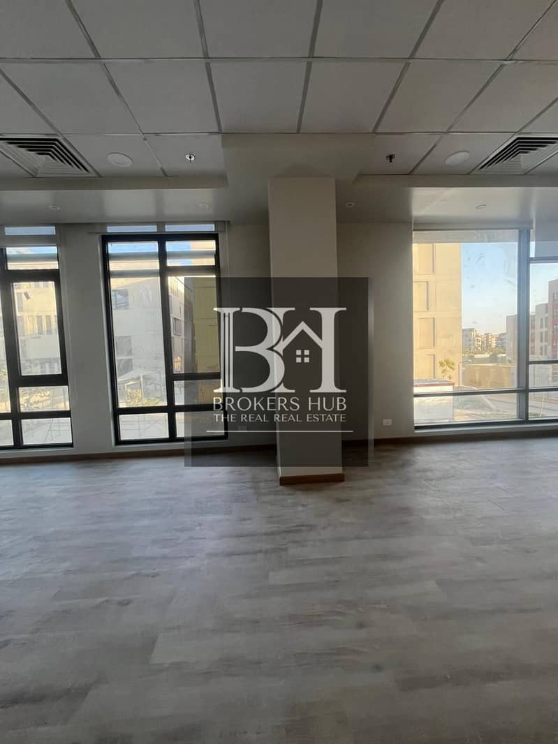 6 b913d7c1-9789-43ff-ac3a-1444f7bd968d. jpeg