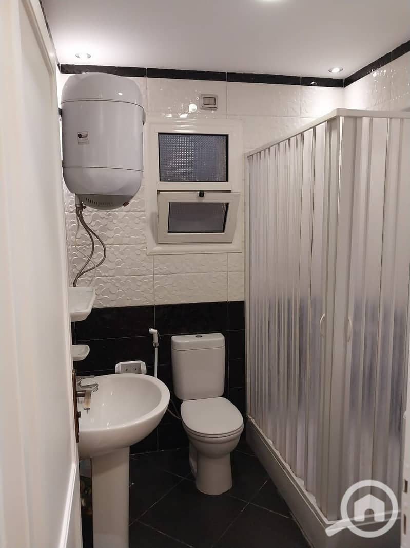 6 f426fae7-d10a-45b8-8023-c317cabe6c2d. jpg