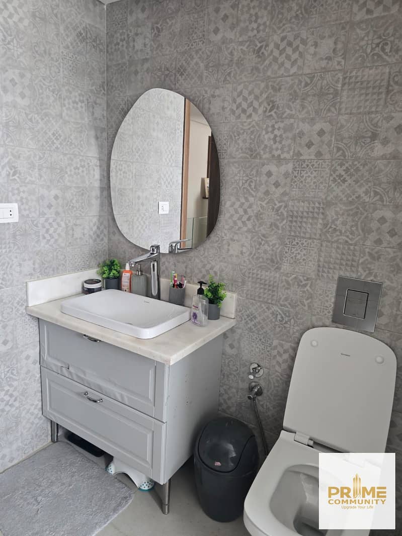 10 WhatsApp Image 2025-10-14 at 19.15. 52_282023fd. jpg