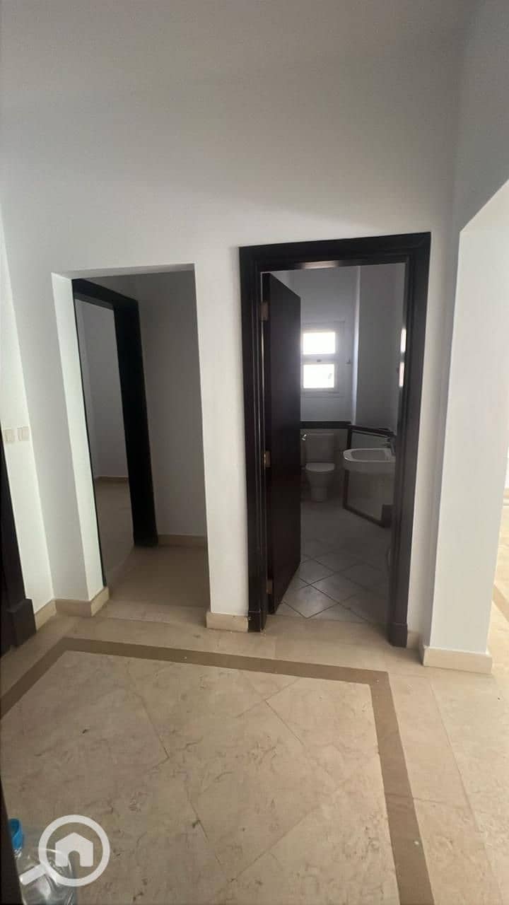 8 WhatsApp Image 2025-10-13 at 19.49. 32_91f38071. jpg