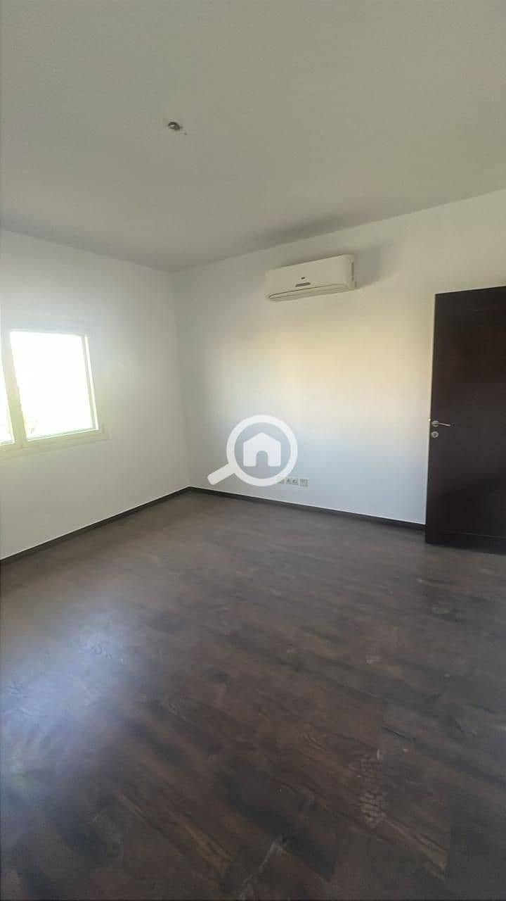 10 WhatsApp Image 2025-10-13 at 19.49. 33_6e1b0fcc. jpg