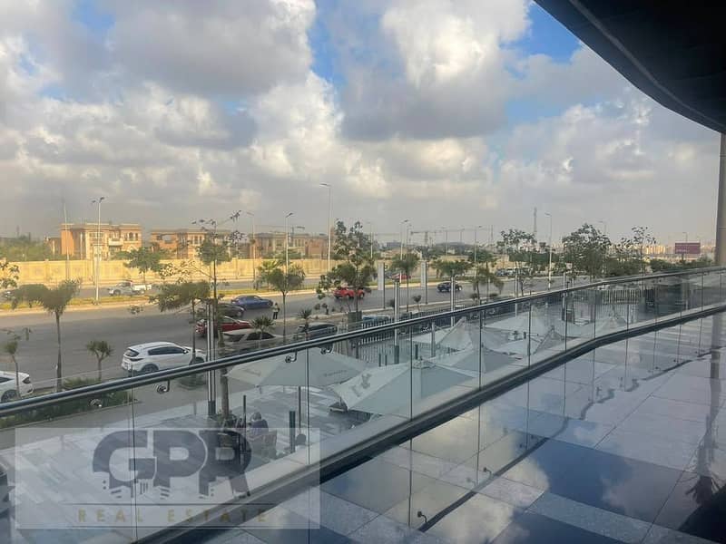 9 558885211_2423878504674732_22095945859534258_n. jpg