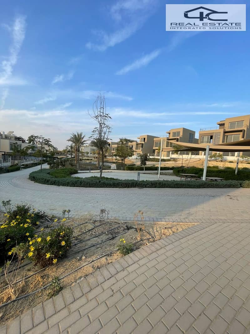 10 WhatsApp Image 2025-10-14 at 09.27. 32. jpeg