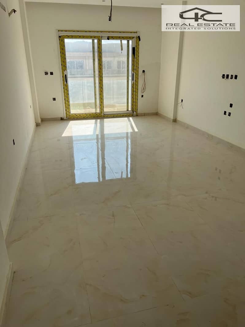 5 WhatsApp Image 2025-10-14 at 02.43. 16. jpeg