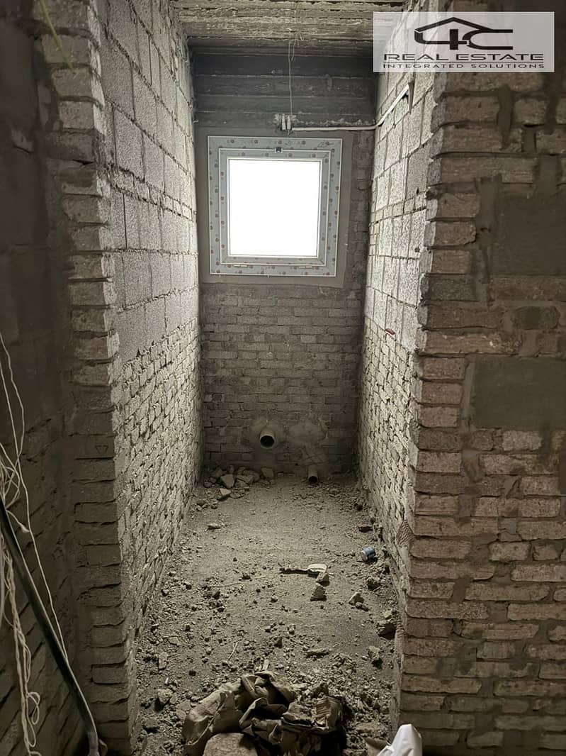 10 WhatsApp Image 2024-11-21 at 3.29. 46 PM. jpeg