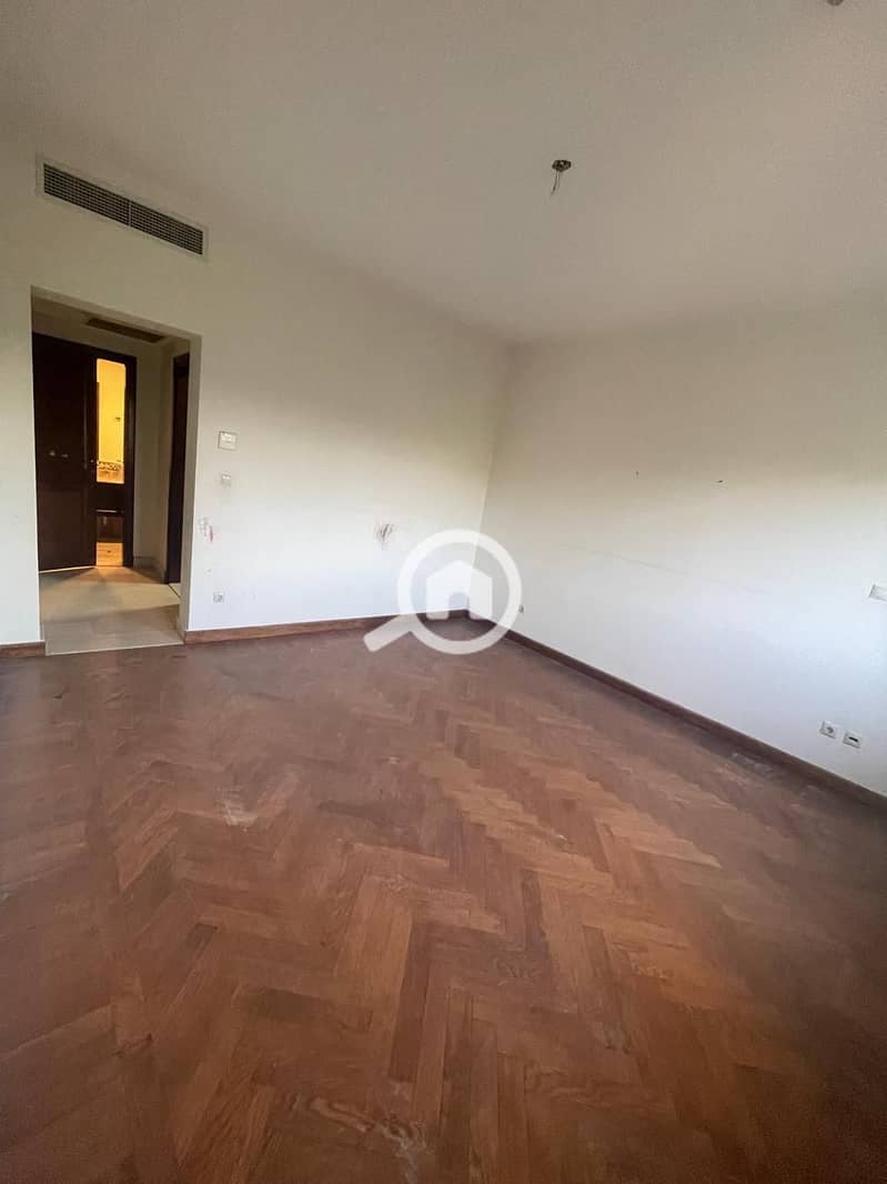 5 WhatsApp Image 2025-10-14 at 16.13. 19_0878ad84. jpg