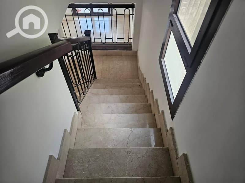 12 WhatsApp Image 2025-10-14 at 16.13. 21_e9d63c3d. jpg