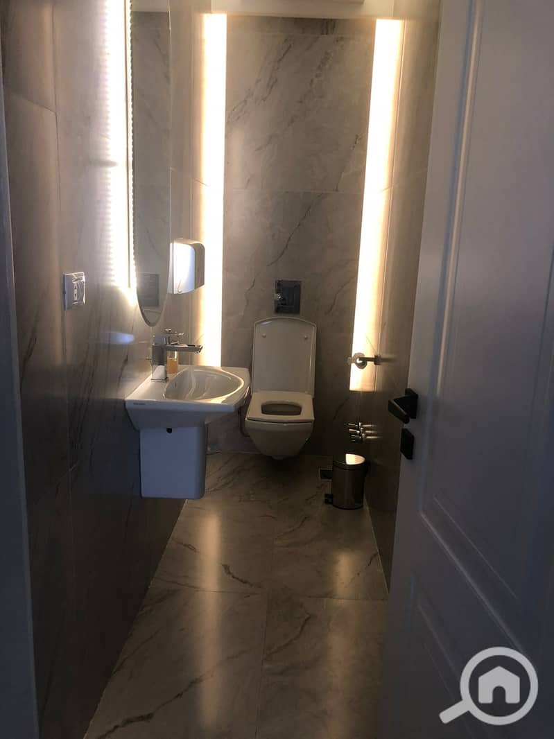 6 WhatsApp Image 2025-10-12 at 11.16. 54 PM (1). jpeg