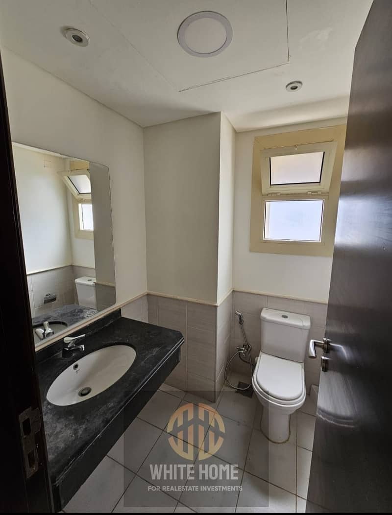 6 7bc66f09-6d41-4d6a-858a-7643afc69c07. jpeg