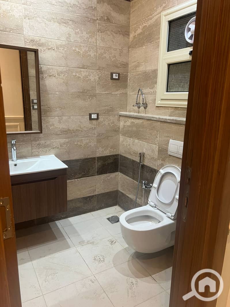 5 WhatsApp Image 2025-10-12 at 11.19. 57 PM (1). jpeg