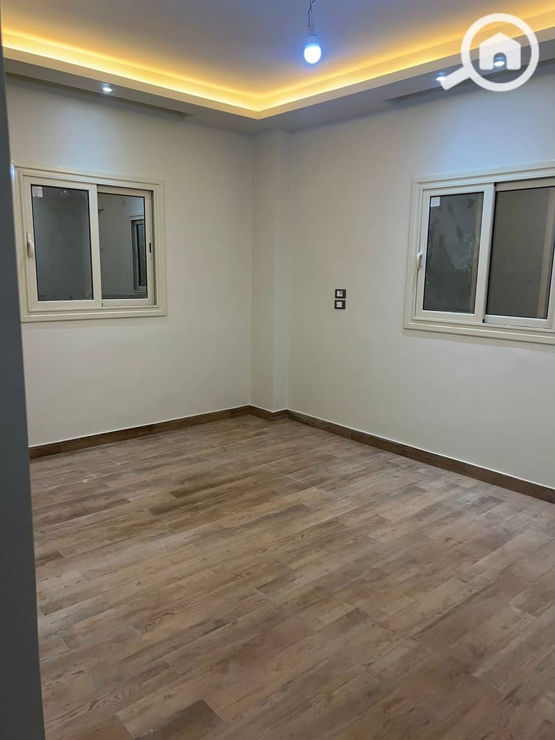 7 WhatsApp Image 2025-10-12 at 11.19. 59 PM (2). jpeg