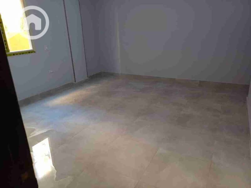 4 IMG_20251015_023722_637. jpg