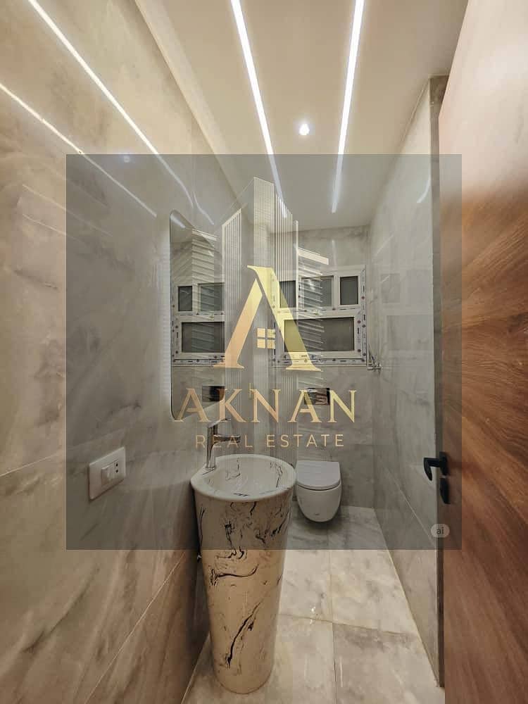 3 WhatsApp Image 2025-10-14 at 14.12. 35 (1). jpeg