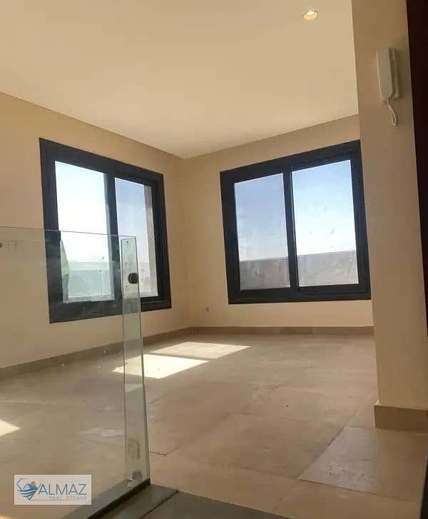 6 WhatsApp Image 2025-10-04 at 12.14. 22 PM. jpeg