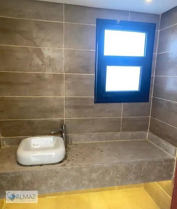 10 WhatsApp Image 2025-10-04 at 12.14. 28 PM. jpeg