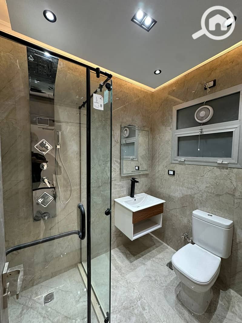 11 eeb1e381-5a10-4b9c-a0d4-8fd0d418fcdd. jpg