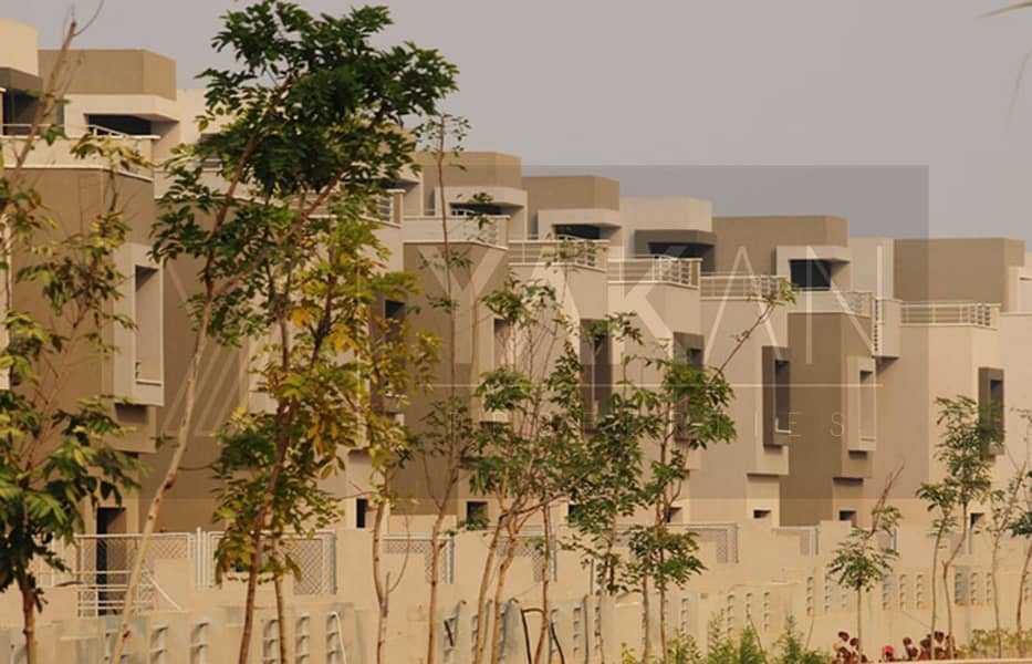 4 IBUV04sjSGjVhj2OvAB38CRNgyRD9M. jpg