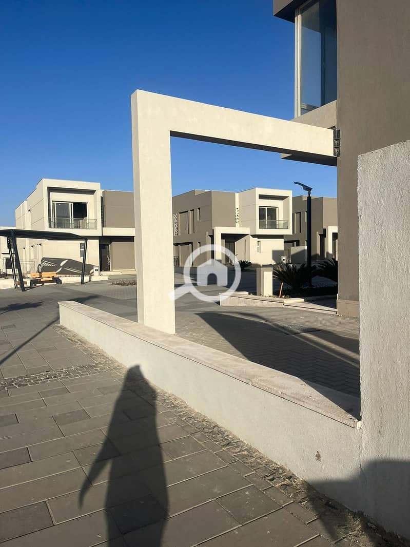 2 WhatsApp Image 2023-05-11 at 11.31. 32. jpg