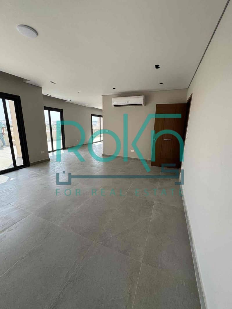 5 3ab333ec-f4b0-4b05-8962-bcfaddf4f8bb. jpg