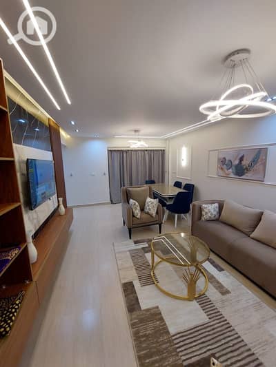 شقة 3 غرف نوم للايجار في الشيخ زايد، الجيزة - IMG-20251011-WA0082. jpg