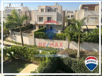 توين هاوس 3 غرف نوم للايجار في الشيخ زايد، الجيزة - IMG-20251014-WA0161. jpg