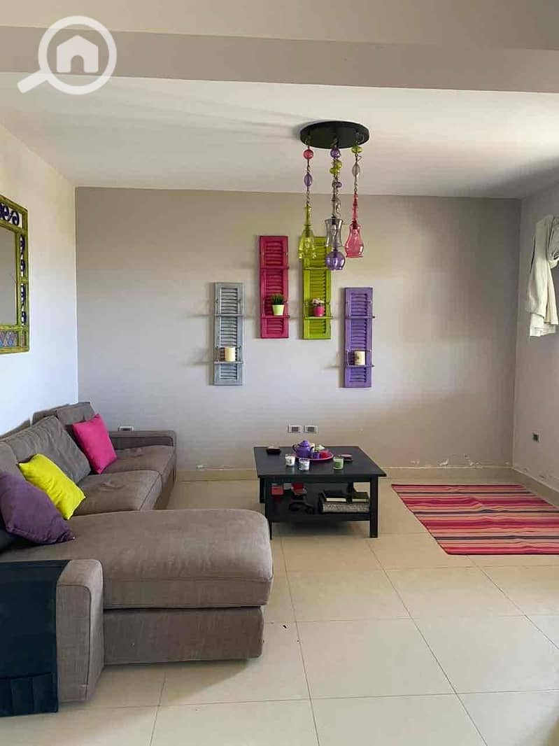 8 d80b87f1-8fed-484e-99e4-a39c0a468469. jpg