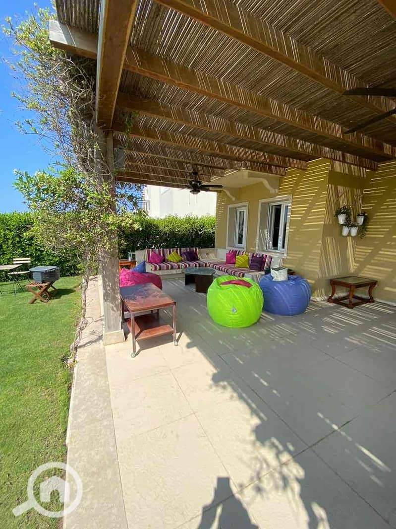 14 c798397a-3ffa-4cde-b03d-995fecaaeb13. jpg