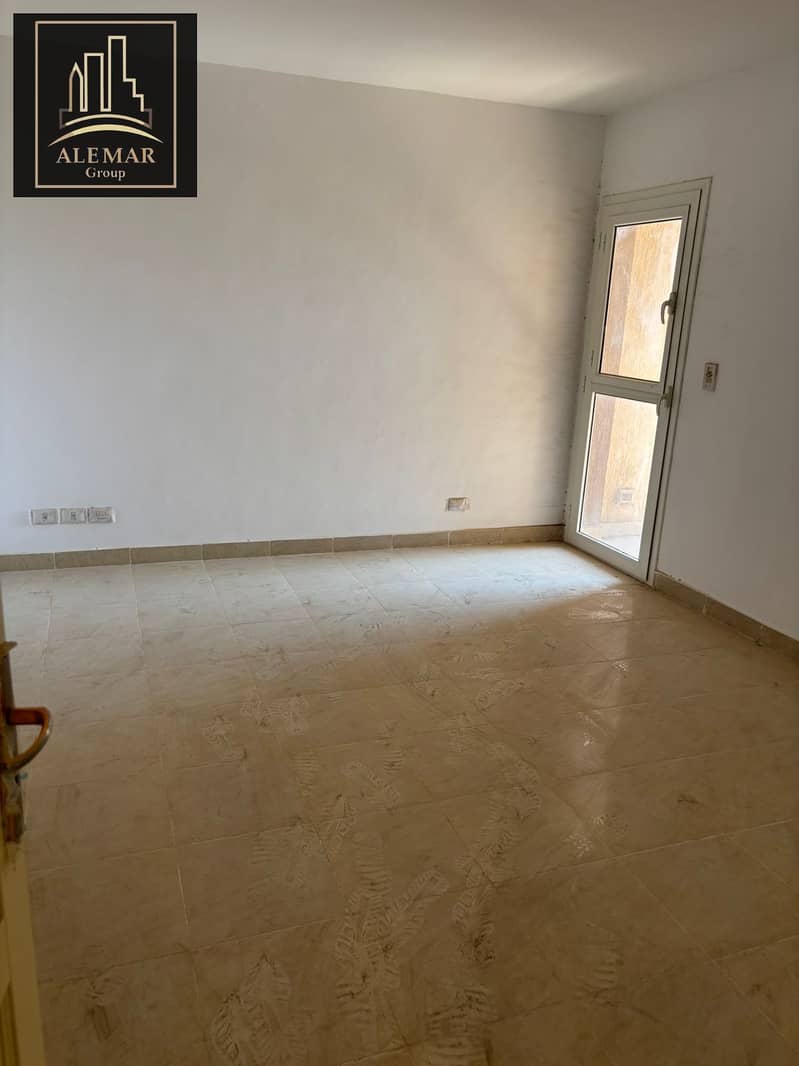 7 581e206f-d3e9-40a3-bed8-17126e95777b. jpg