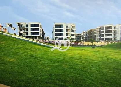 فلیٹ 3 غرف نوم للبيع في القاهرة الجديدة، القاهرة - شقه لقطه فرصه ريسيل من كمبوند taj city من مرحله اورجامي