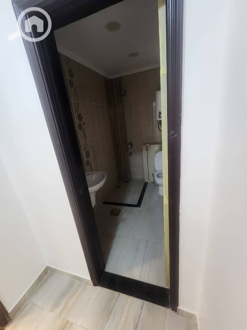 2 WhatsApp Image 2025-10-15 at 1.16. 35 PM (2). jpeg