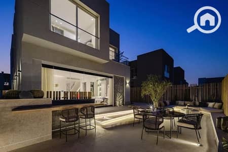 6 Bedroom Villa for Sale in 6th of October, Giza - WhatsApp Image 2025-10-15 at 2.39. 46 PM (3). jpeg